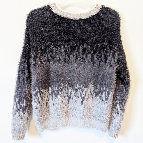 COCOGIO Crew Neck Sweater - Picture 3 of 9